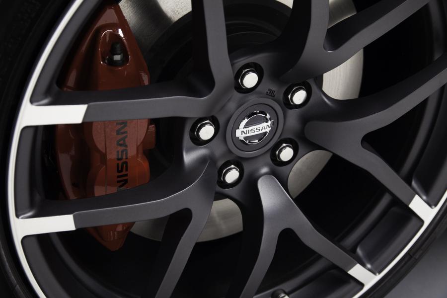 Колеса Nissan 370Z Nismo Roadster Concept (Z34) 2015 года  (фото 6 из 21)
